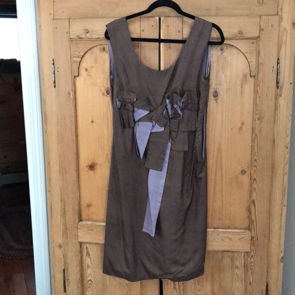 Silk dress.Taupe w/ soft lilac iconic MARNI bows.